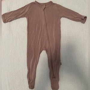 Kyte Baby 3-6 months sleeper with footie.